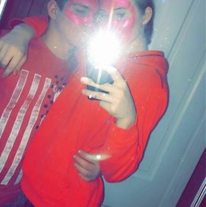 Meet your Posher, Kira